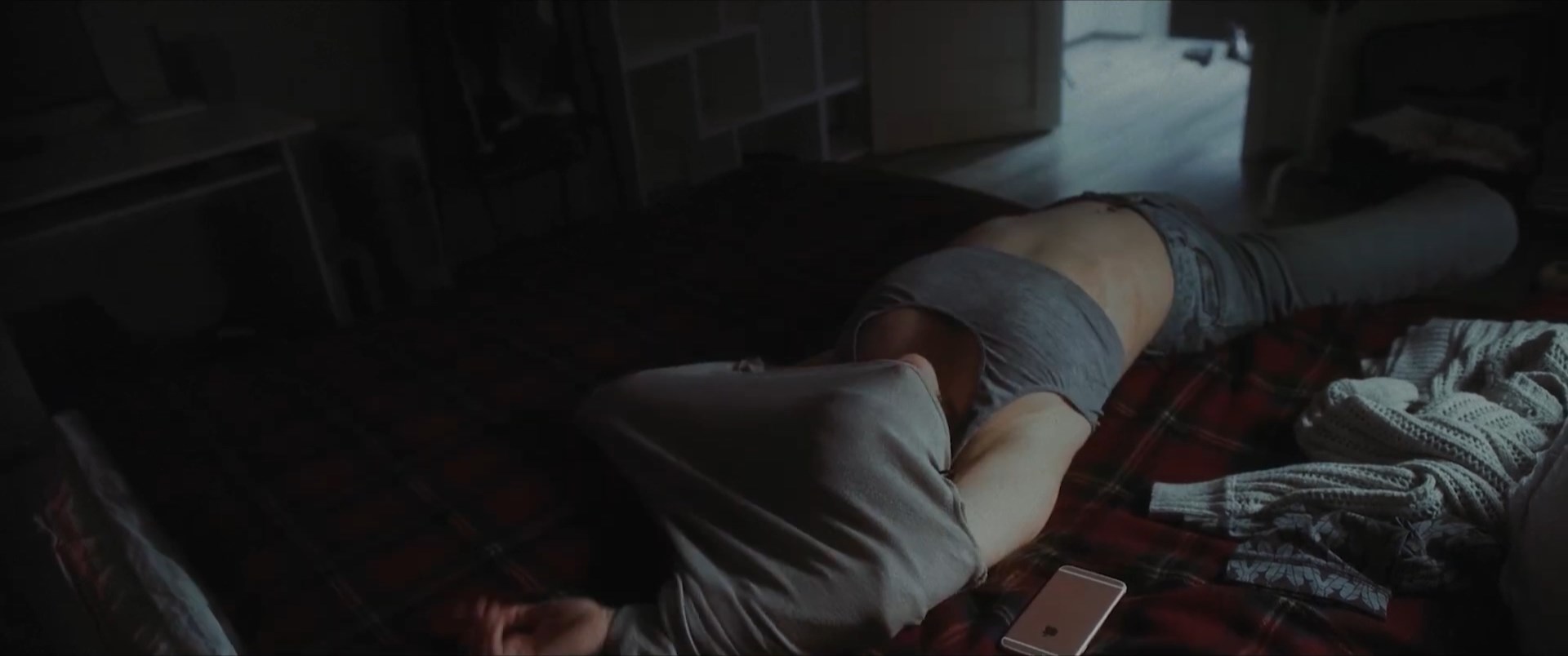 Kseniya Berelet sexy – Insomnia (Bessonnitsa) (2021)