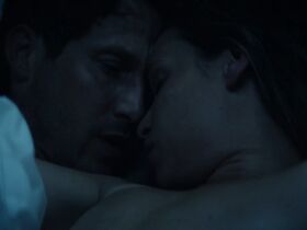 Kristin Suckow sexy – Da hilft nur beten! (2022)