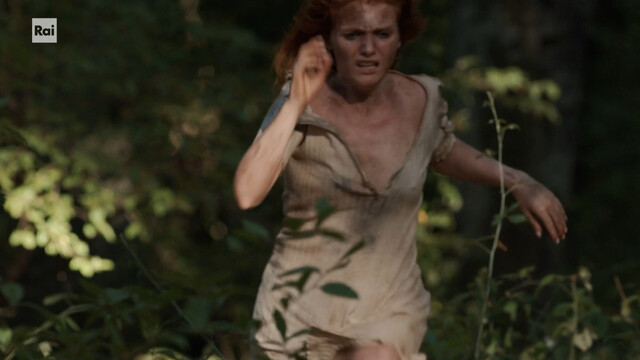 Jessica Piccolo Valerani sexy – Le indagini di Lolita Lobosco s02e05 (2023)