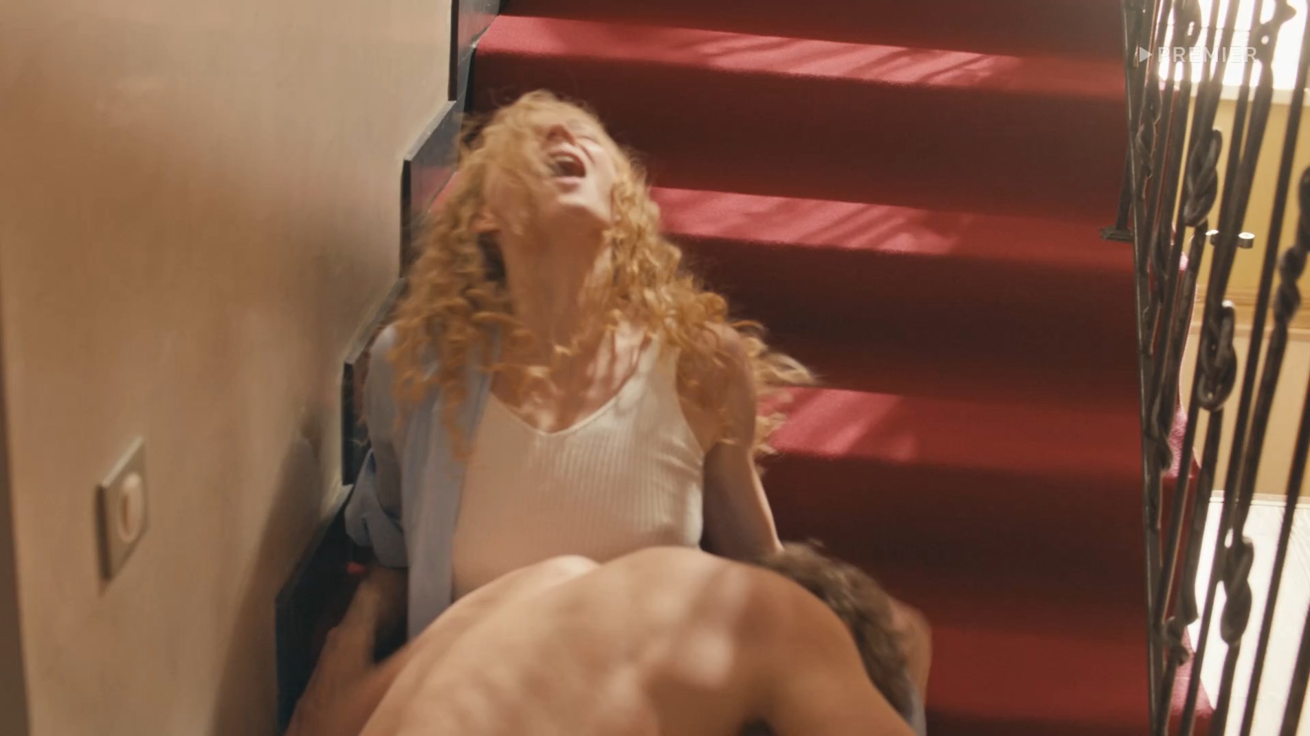 Svetlana Khodchenkova sexy – Ya «lyubila» muzha s01e05 (2023)