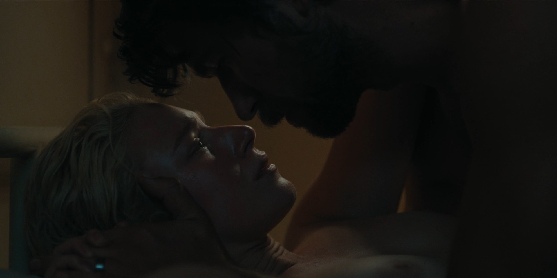 Julia Schlaepfer nude – 1923 s01e06 (2023)