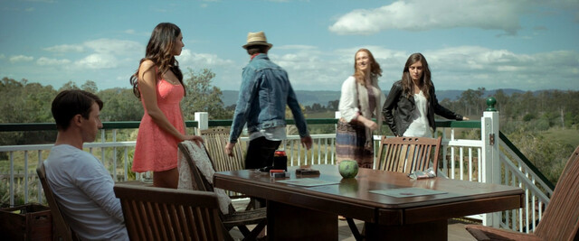 Jessica Green sexy – Red Billabong (2016)