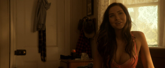 Jessica Green sexy – Red Billabong (2016)