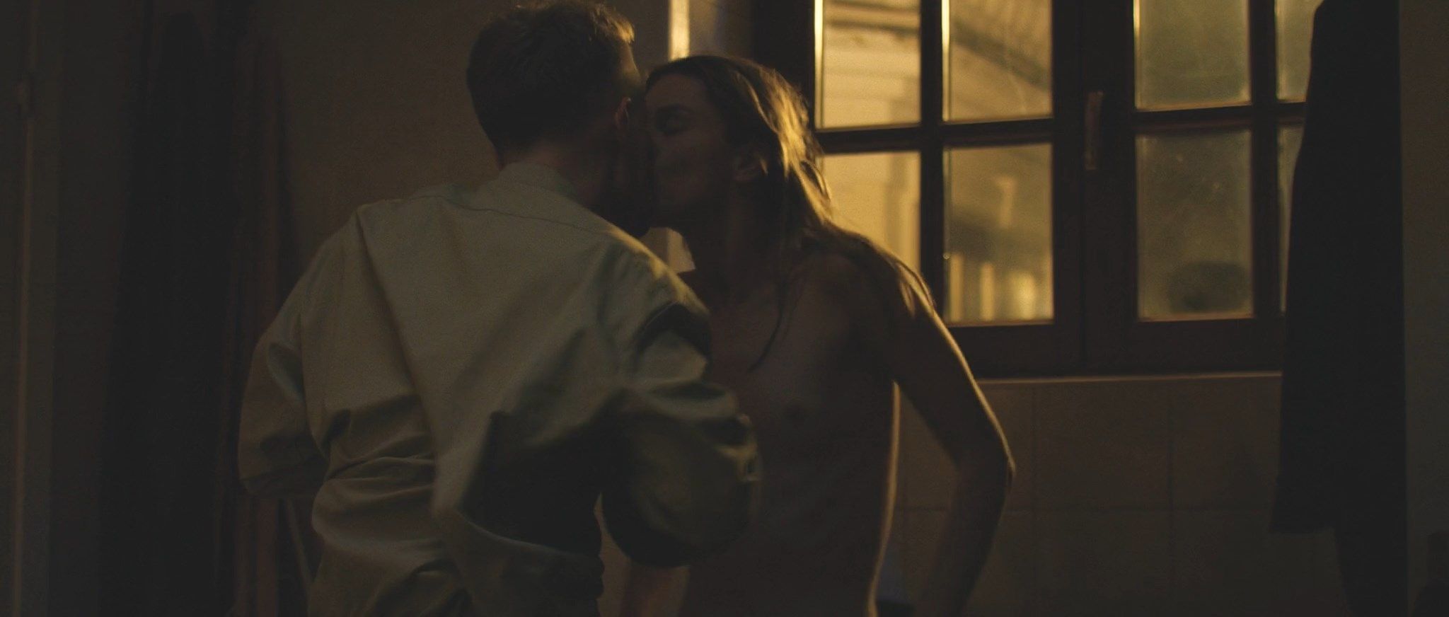 Emma Giegzno nude – Hańba (2022)