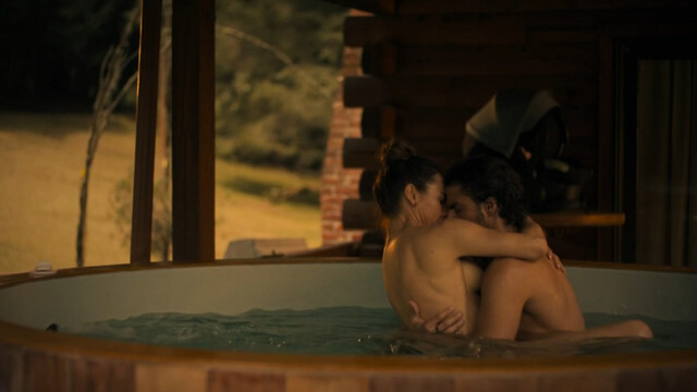 Kate del Castillo nude – Volver a Caer s01e04-05 (2023)