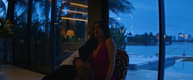Salma Hayek sexy, Kylie Shea sexy – Magic Mike's Last Dance (2023)