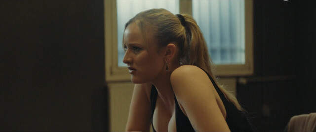 Lulu Hacke sexy – Asbest s01e04 (2023)