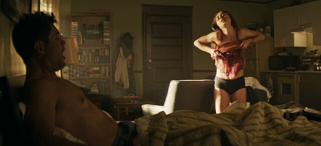 Sofia Hasmik sexy – Superman & Lois s03e01 (2023)