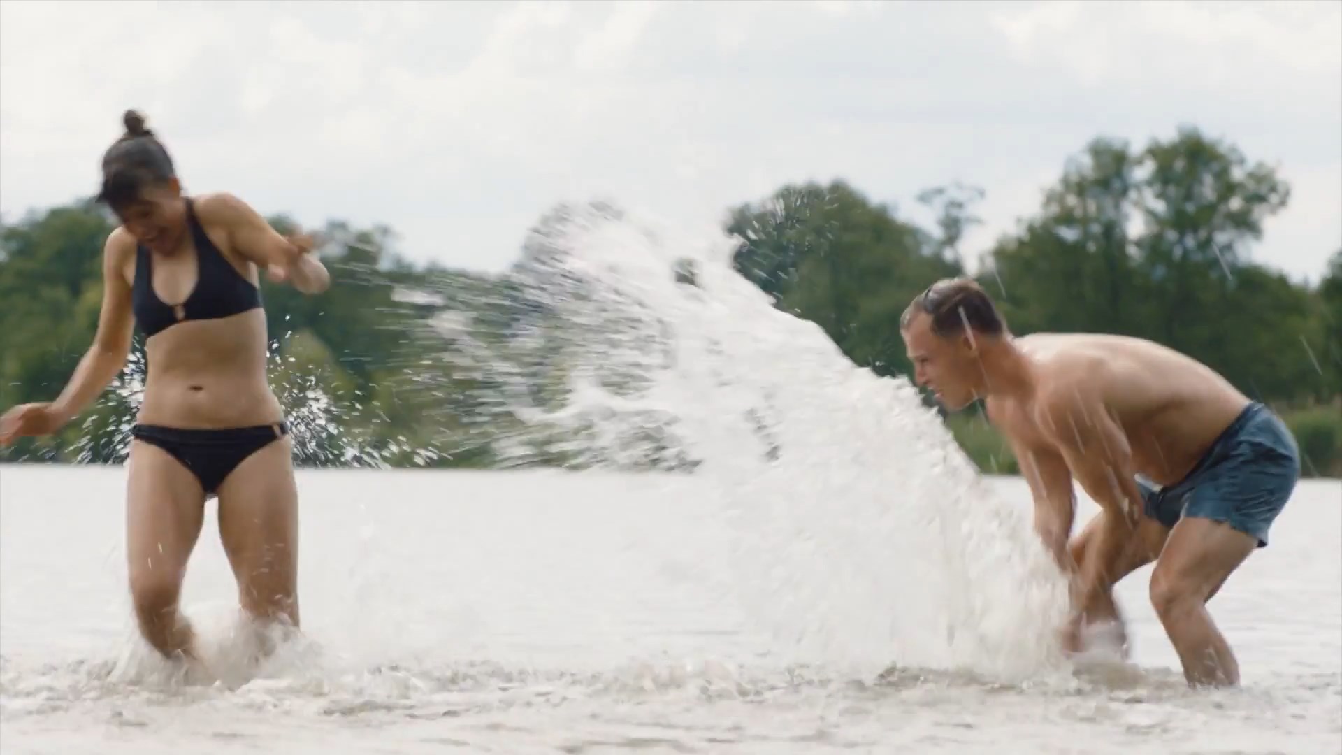 Svenja Liesau sexy – Miss Merkel - Ein Uckermark-Krimi (2022)