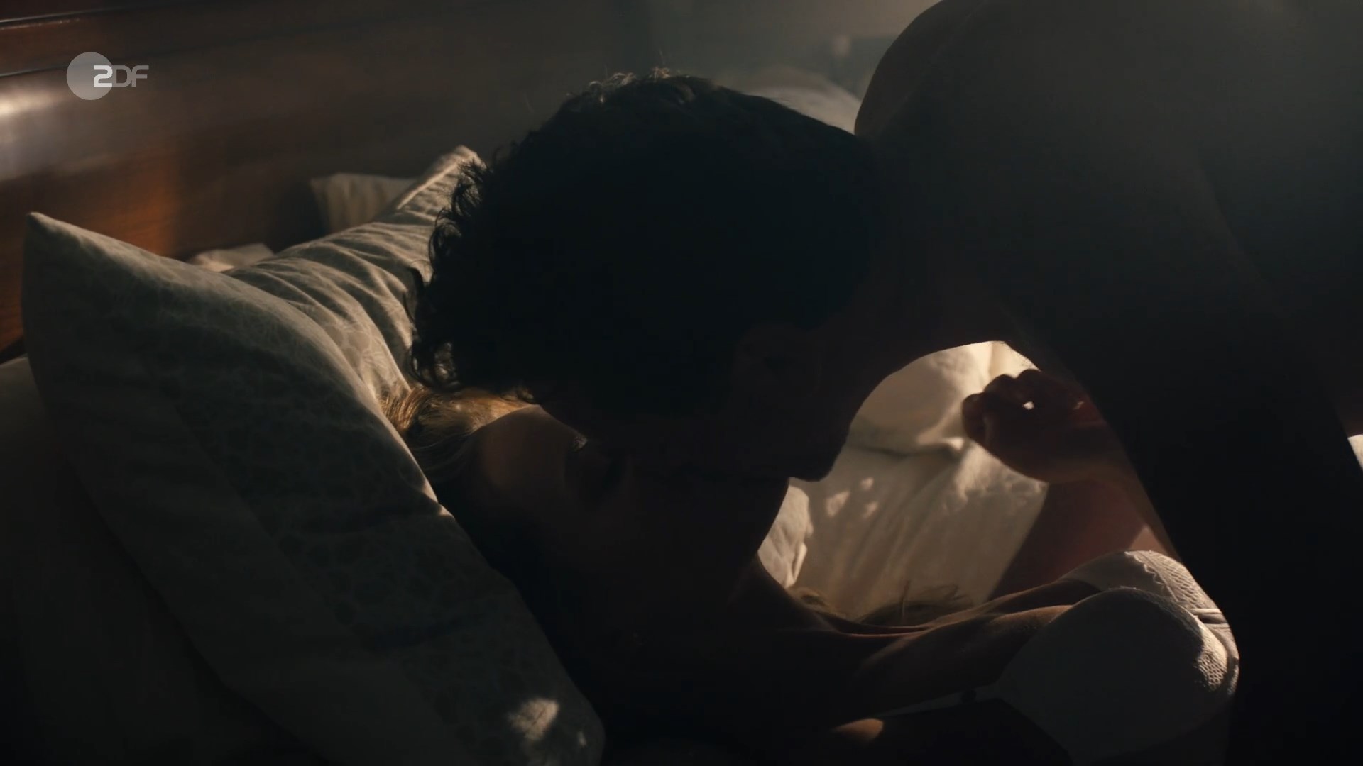 Hedi Honert sexy – Rosamunde Pilcher e169 (2023)