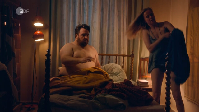 Susanne Bormann sexy – Endlich Witwer - Forever Young (2021)