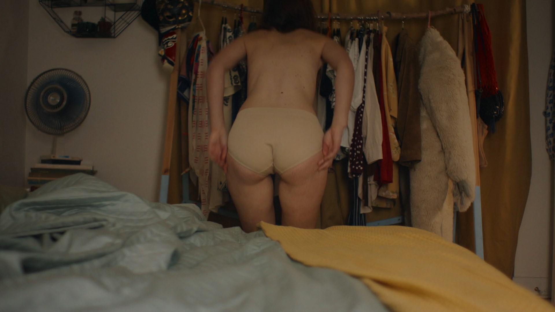 Élodie Grenier sexy – Solstice d'un coeur brisé (2020)