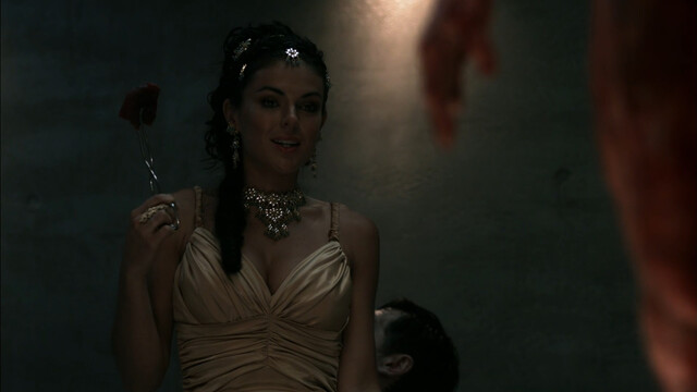 Serinda Swan sexy – Supernatural s01e21 (2006)