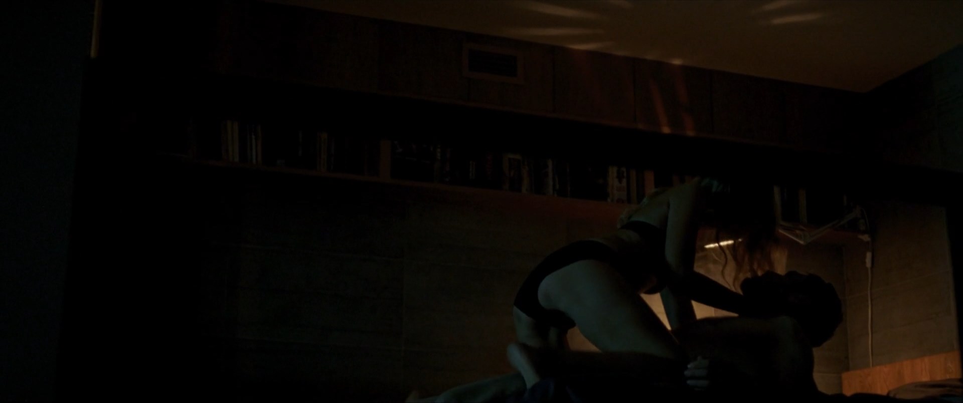 Sandra Dauksaite-Petrulene sexy – Man for Money (Vyras uz pinigus) (2021)