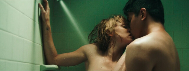 Diane Rosser sexy – One In a Million (2016)