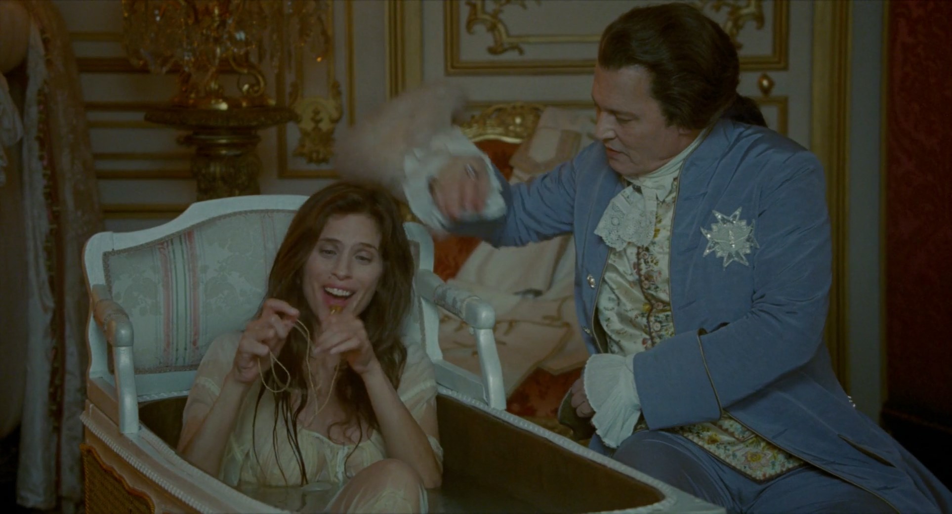 Maïwenn sexy – Jeanne du Barry (2023)