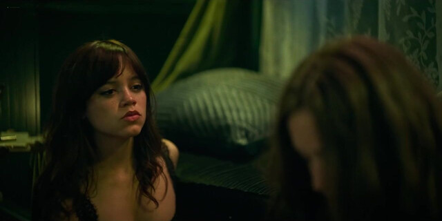 Jenna Ortega sexy, Gideon Adlon sexy - Miller's Girl (2024)