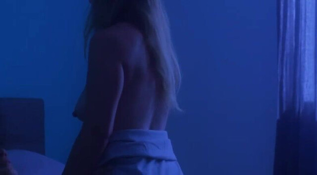 Jayne Giordanella nude - The End (2020)