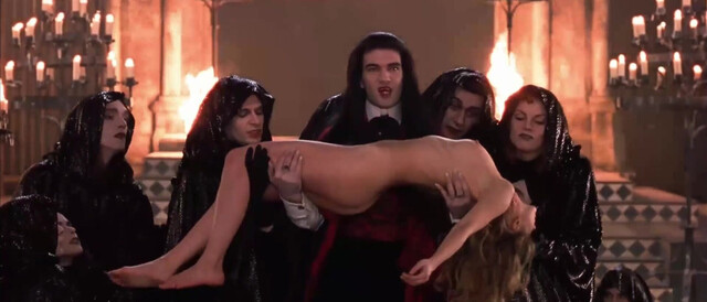 Laure Marsac nude - Interview with the vampire (1994)
