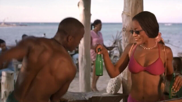 Angela Bassett sexy - How Stella Got Her Groove Back (1998)