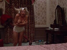 Pamela Stephenson nude, Debbie Linden sexy - Bloodbath at the House of Death (1984)