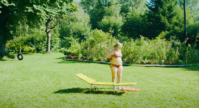 Inge Maux nude - The Garden (2017)