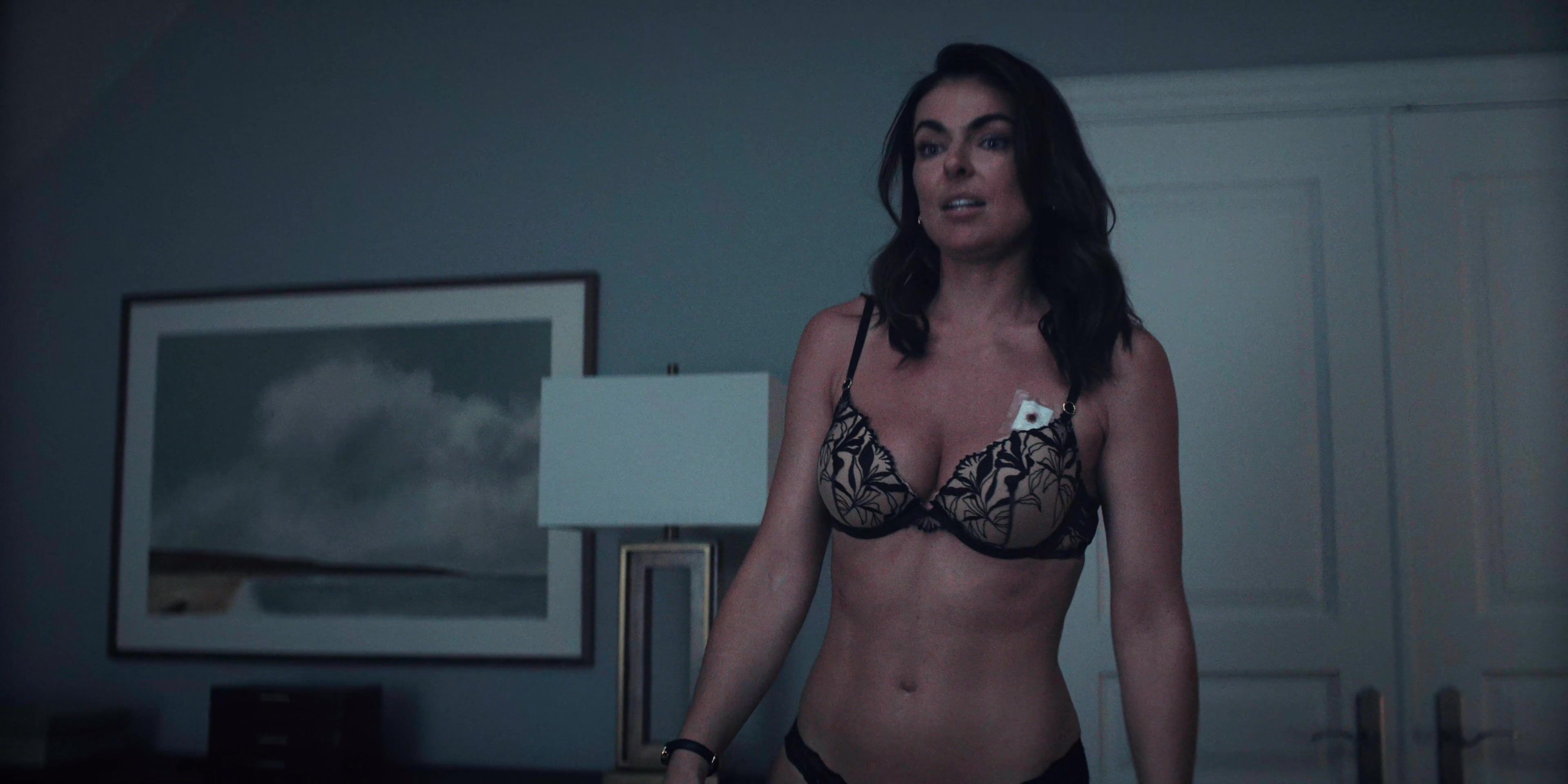Nude Video Celebs Actress Serinda Swan