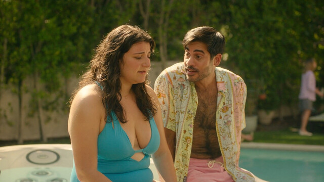 Hannah Levin sexy – Golden Child (2024)