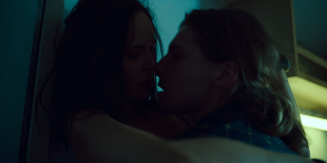Karolina Kominek-Skuratowicz nude – Strange Angels (Czarne stokrotki) s01e01-02 (2024-2025)