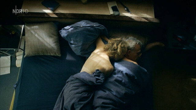 Juliane Köhler nude – Tatort e918 (2014)