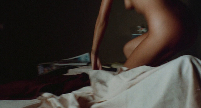 Jacqueline Bisset nude – The Sunday Woman (La donna della domenica) (1975)
