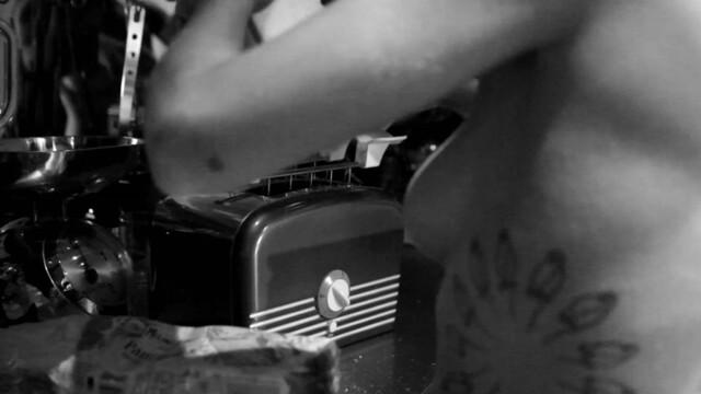 Laura Facchin nude - Sovrumanisilenzi (2012)