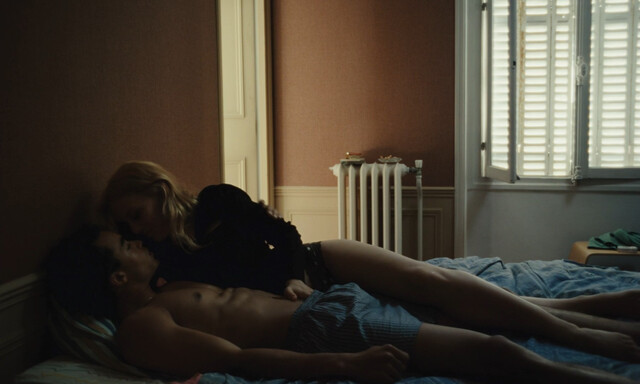 Lou Lampros nude – To Live, to Die, to Live Again (Vivre, mourir, renaître) (2024)