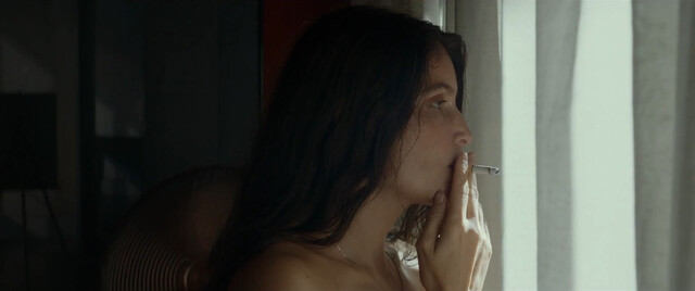 Laetitia Casta sexy – A Dark Story (Una storia nera) (2024)