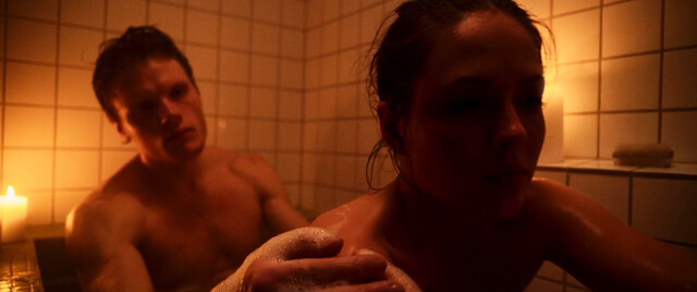 Mikka Chantal Deleuran nude – Kold (2022)