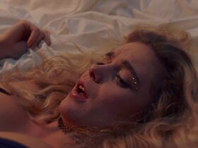 Linnea Nicosia sexy – Neurolink (2023)