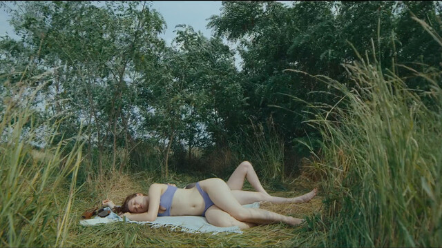 Lara Horvarth nude – Der Tag, die Flut. (2023)