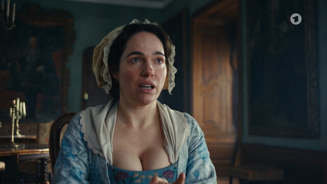 Verena Altenberger sexy – Bach - Ein Weihnachtswunder (2024)