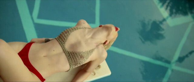Iggy Azalea sexy – Change Your Life (2013)