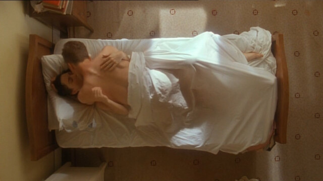 Katherine Slattery sexy – Changi s01e03 (2001)
