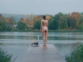Victoria Findlay nude – Kennt ihr euch (2023)