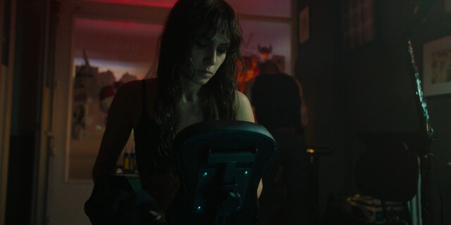 Aura Garrido sexy – Invisible s01 (2024)