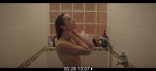 Xenia Assenza nude – Hör mir zu (2024)