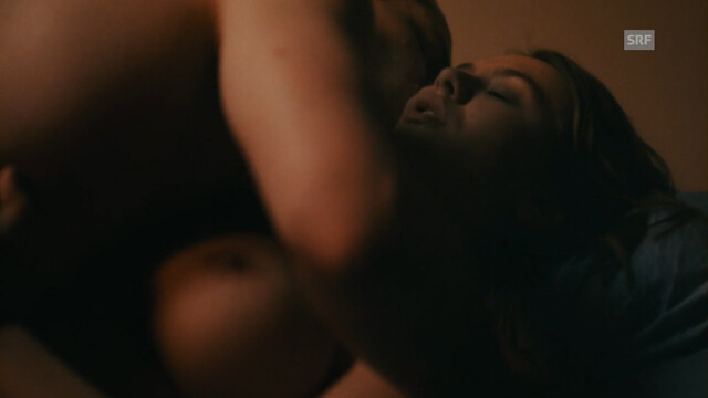 Elsa Langnase nude – Nr. 47 s01e01,e03 (2018)