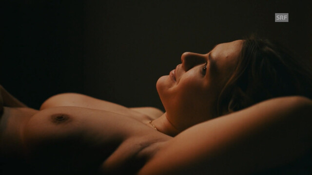 Elsa Langnase nude – Nr. 47 s01e01,e03 (2018)
