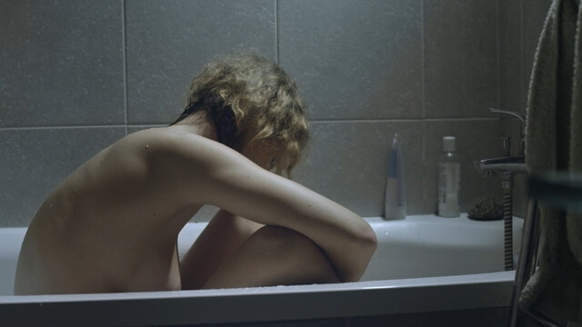 Chloé Pangrazzi nude – Housewarming (2015)