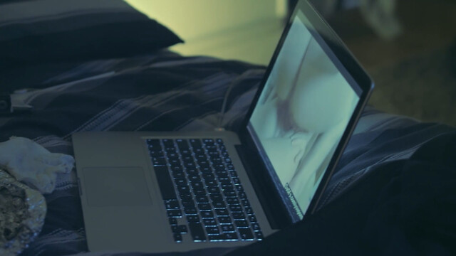 Chloé Pangrazzi nude – Housewarming (2015)