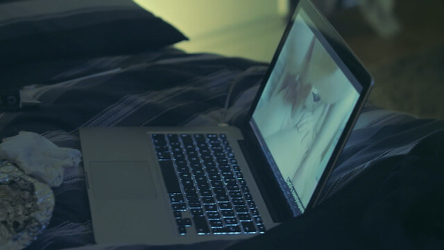 Chloé Pangrazzi nude – Housewarming (2015)