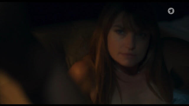 Ina Paule Klink nude – Der Zürich-Krimi s01e20 (2024)