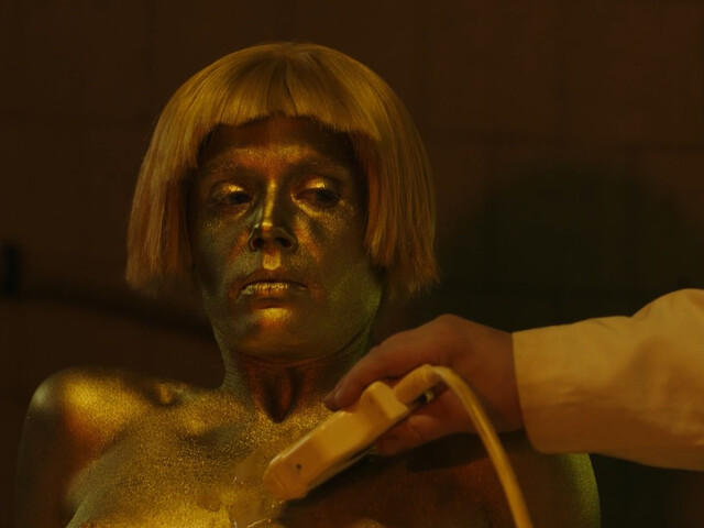 Alina Tomnikov nude – Rabobesto (Kuinka käänsin rabobeston kylkiasentoon) (2022)